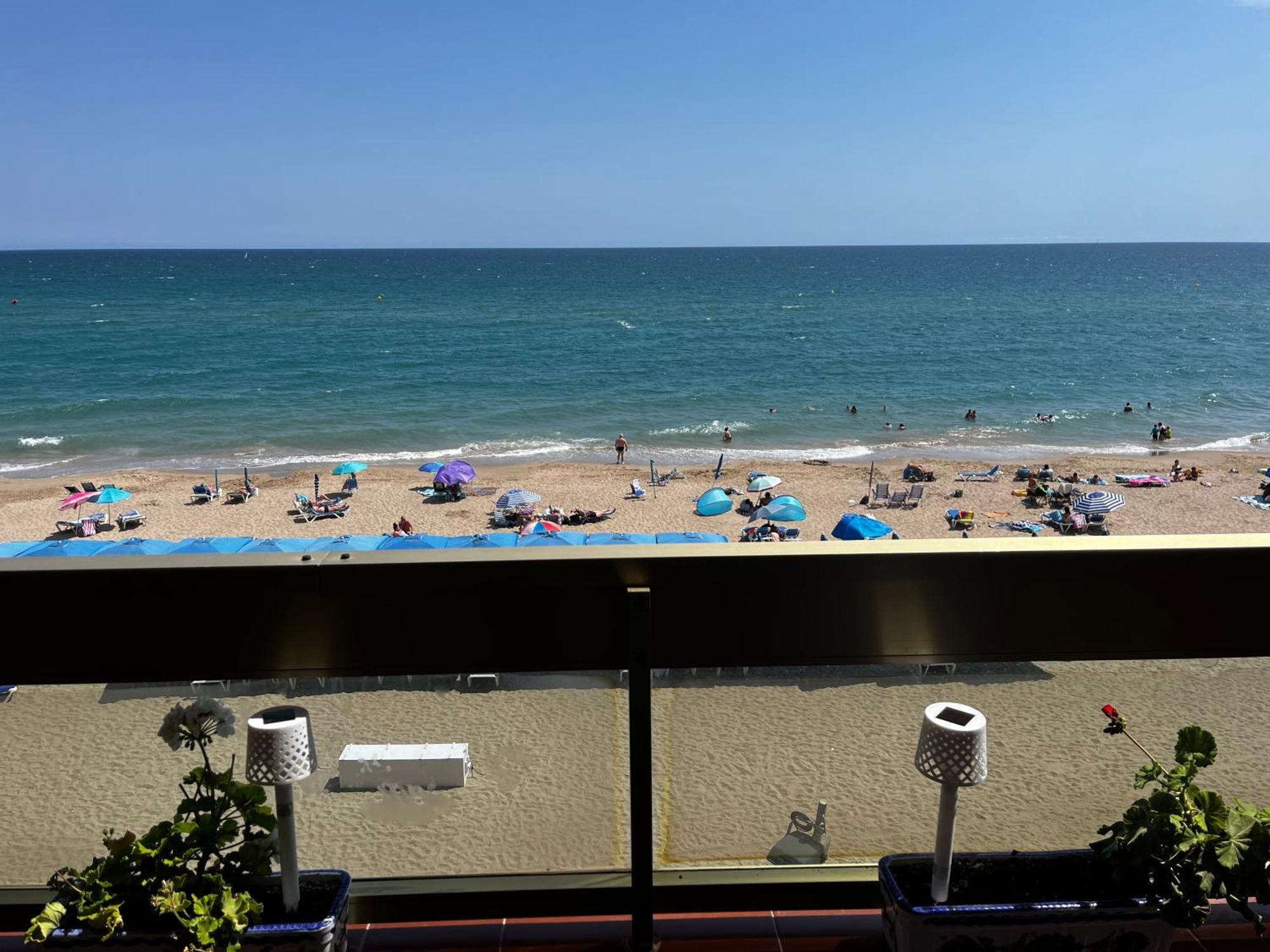 קאלאפיי Acogedor Y Amplio Apartamento Familiar A Pie De Playa מראה חיצוני תמונה